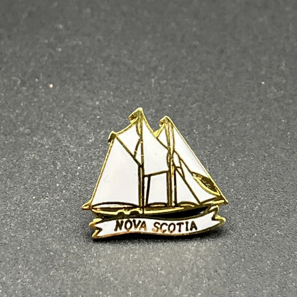 Nova‎ Scotia Canada Ship Boat Lapel Hat Pin